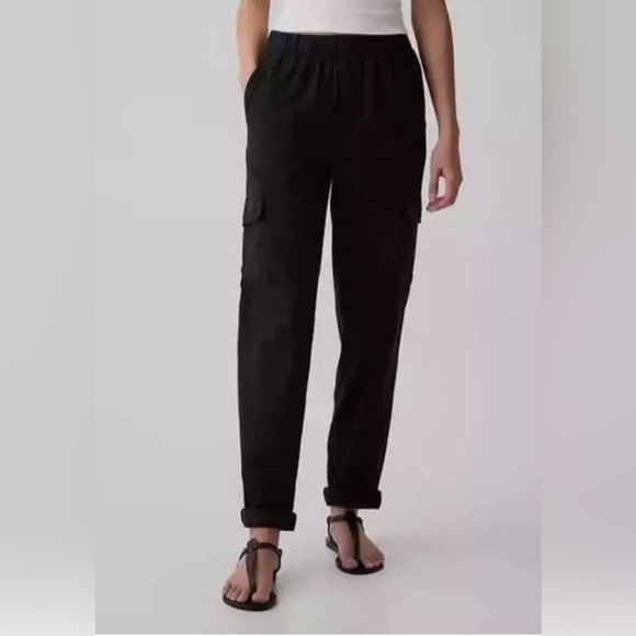 NWT! GAP Black Mid Rise Twill Pull-On Cargo Pants - Multiple Sizes 💎 - Picture 3 of 6